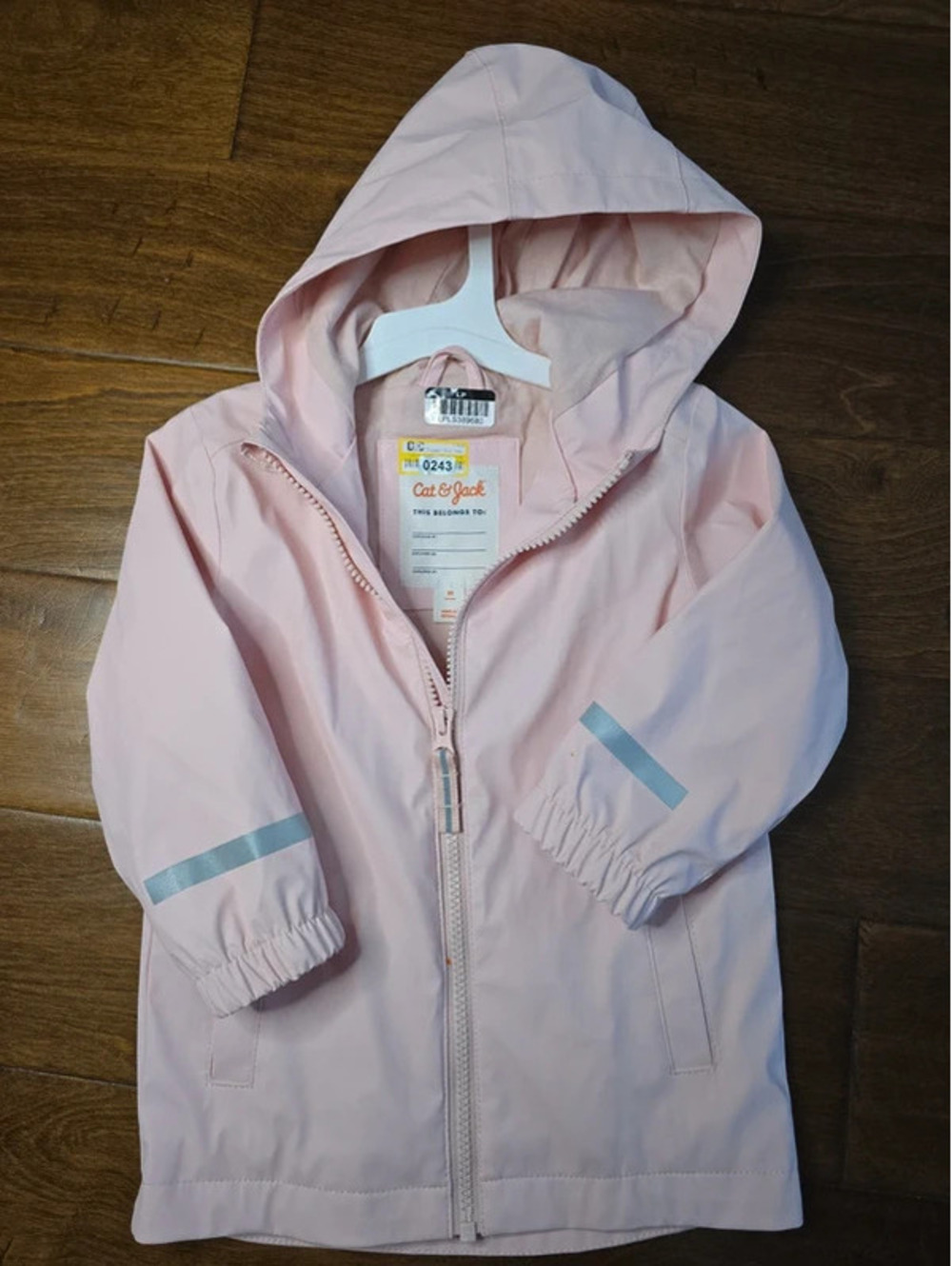 2t nwot raincoat from target item 243G1